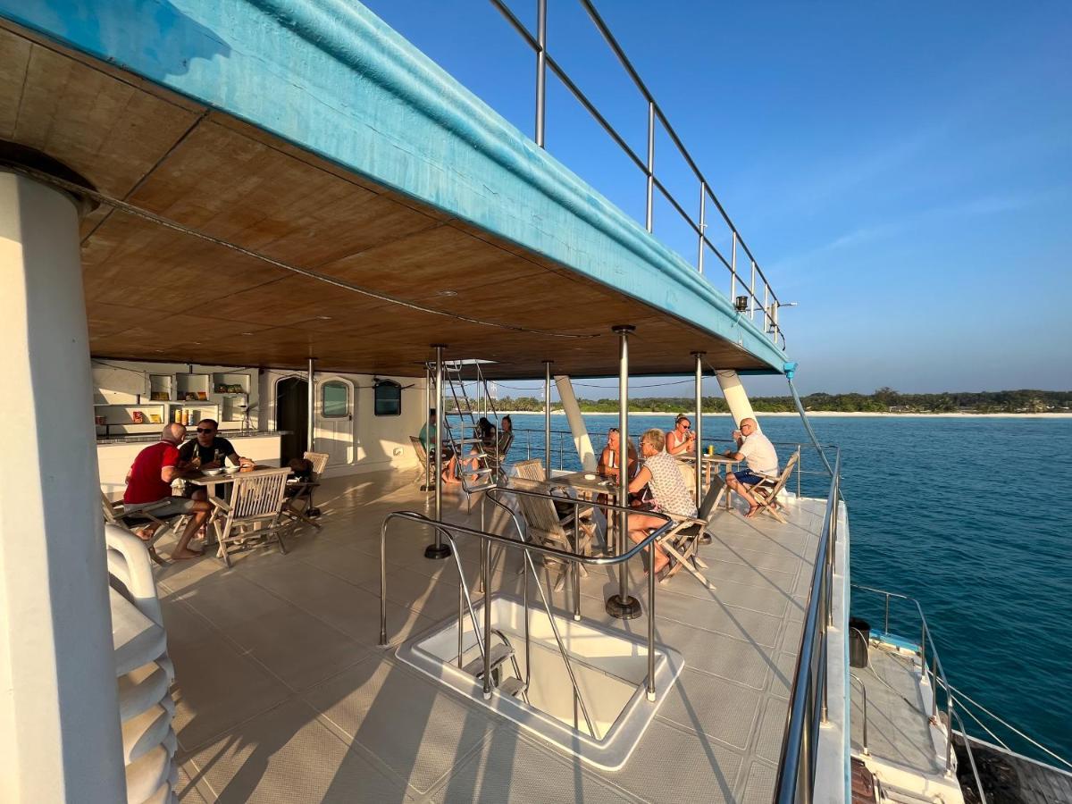 The Barefoot Eco Hotel Hanimaadhoo Island Exterior foto
