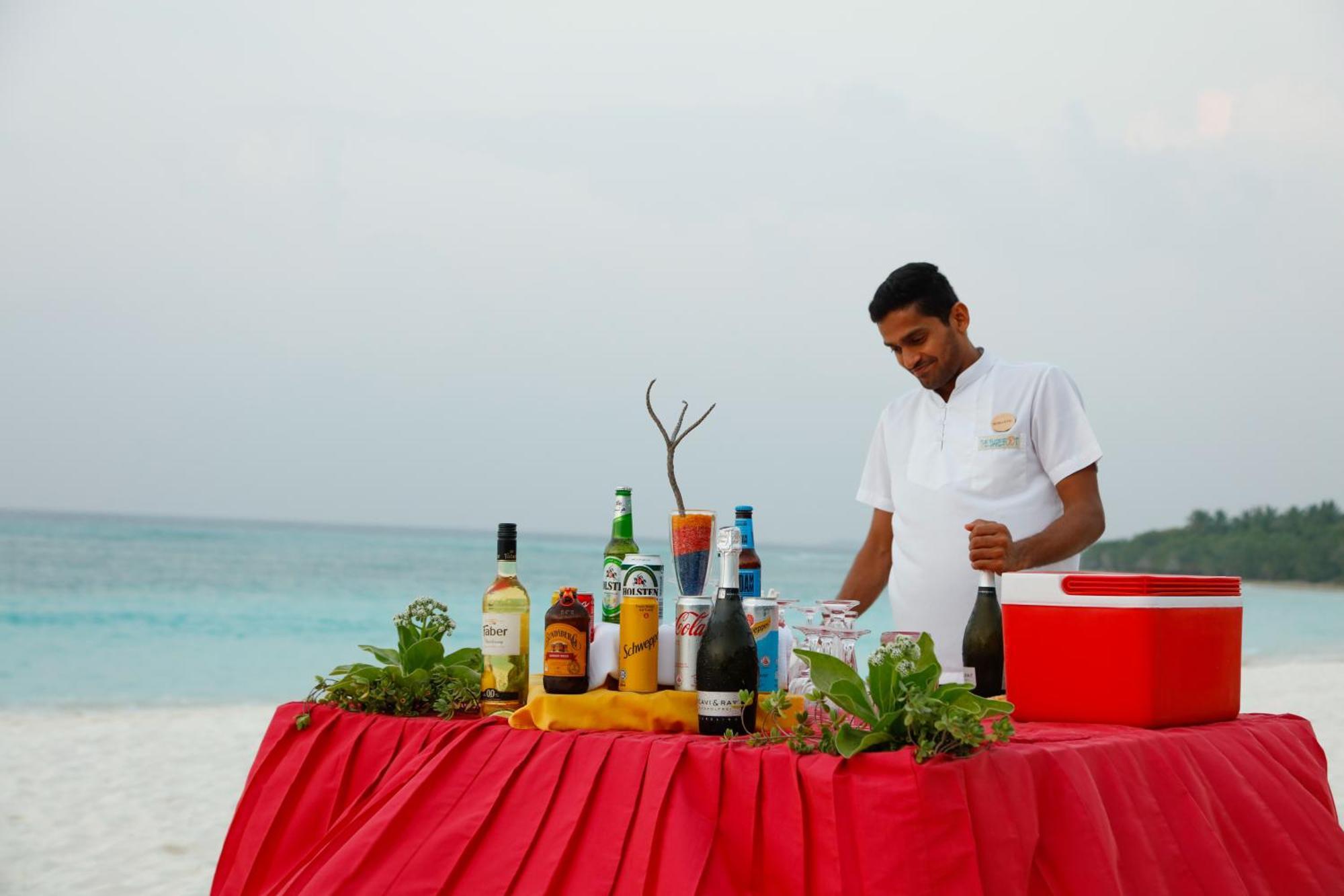The Barefoot Eco Hotel Hanimaadhoo Island Exterior foto